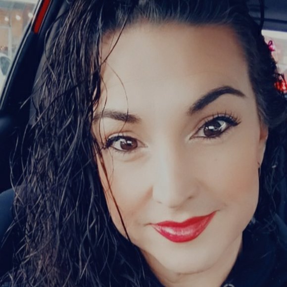 Meet your Posher, Randi - Picture 2 of 2